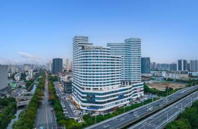艺龙安悦酒店(无锡火车站梁溪万达店)会议场地封面图