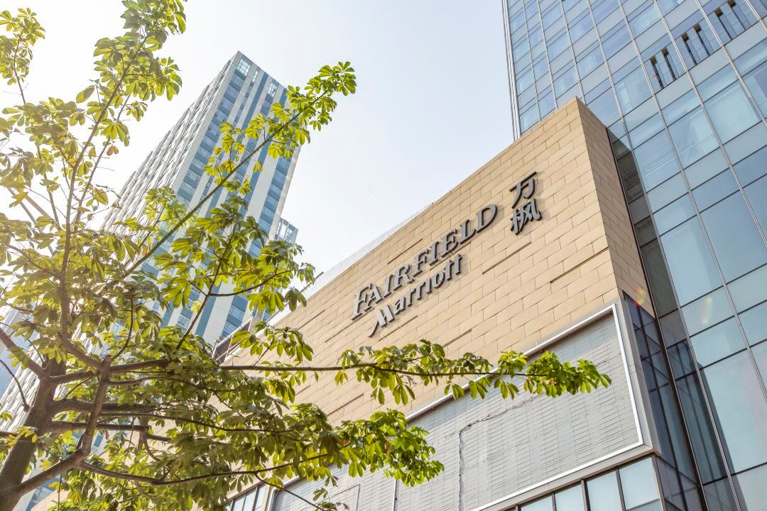 佛山新凯广场万枫酒店外观