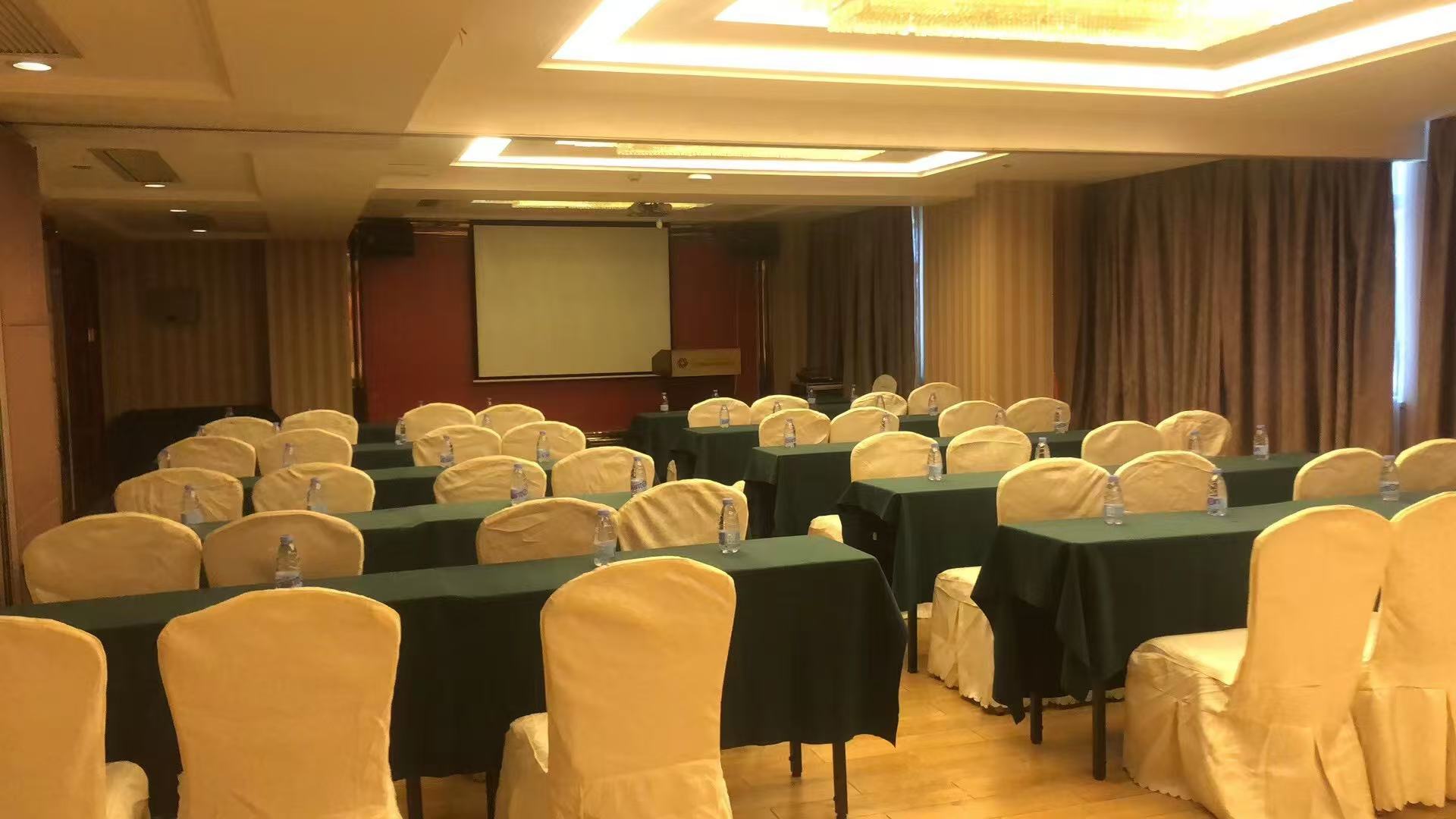 维也纳智好酒店南昌井冈山大道店富丽厅会场图