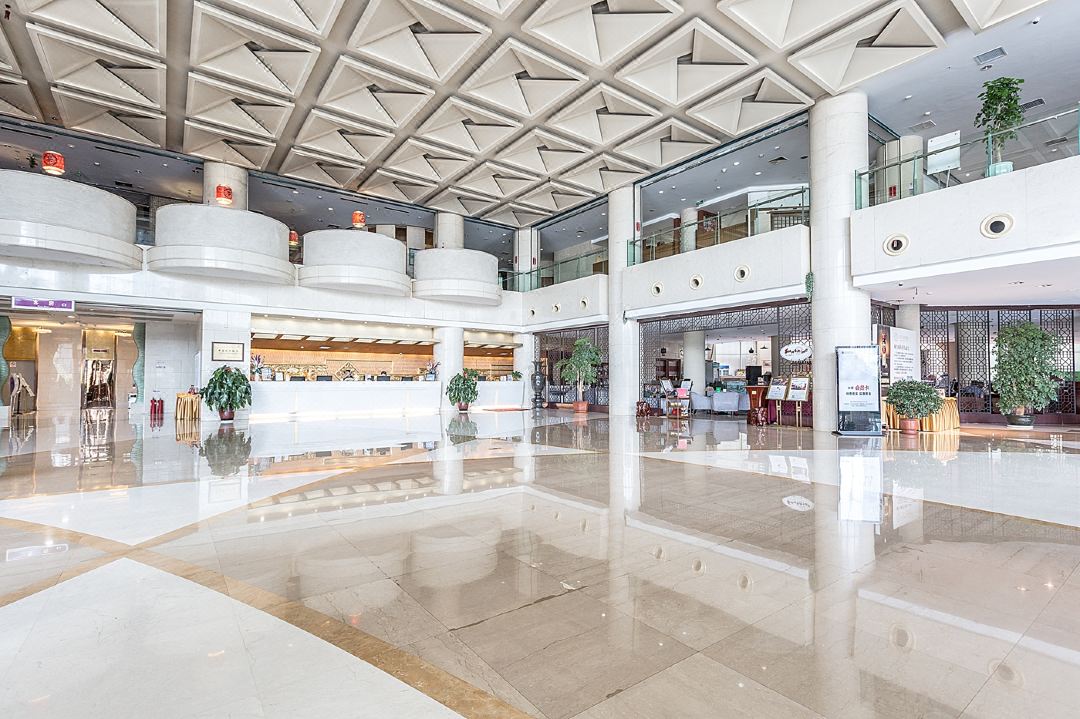 山西龙城国际饭店大堂
