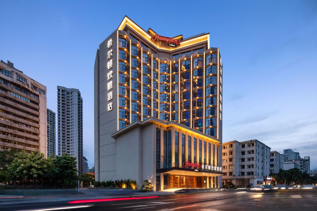 海口国贸希尔顿欢朋酒店会议场地封面图