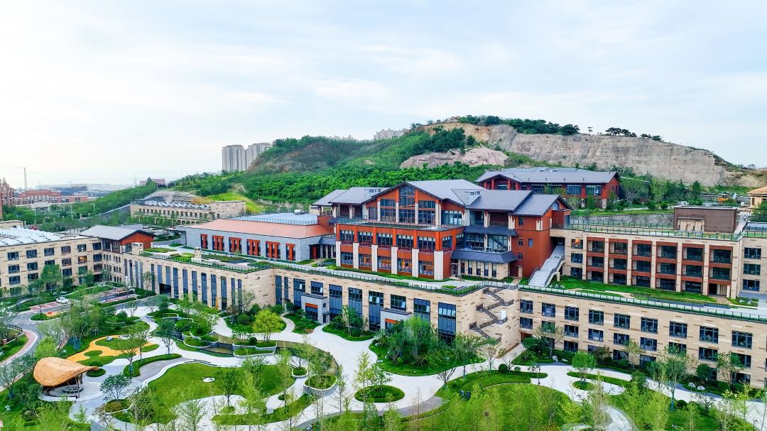 青岛红石秀景大酒店会议场地封面图