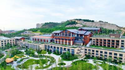 青岛红石秀景大酒店会议场地封面图