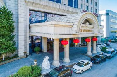 天津锦龙国际酒店(华苑店)外观