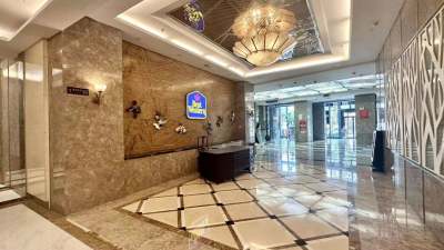 贝斯特韦斯特大酒店(烟台港火车站店)大堂