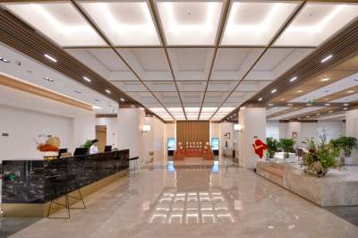 长春南山酒店(桂林路东北师范大学自由校区店)大堂