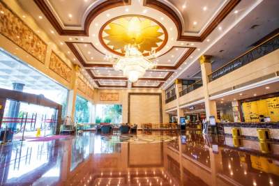 东莞凤岗名冠金凯悦酒店大堂