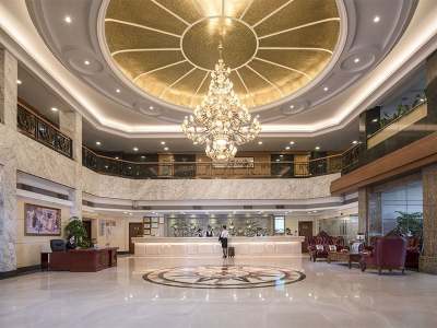 维也纳国际酒店(佛山石湾宾馆创意产业园店)大堂
