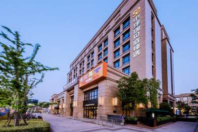 上海中建瑞贝庭臻选公寓酒店外观
