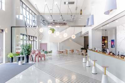 上海中建瑞贝庭臻选公寓酒店大堂