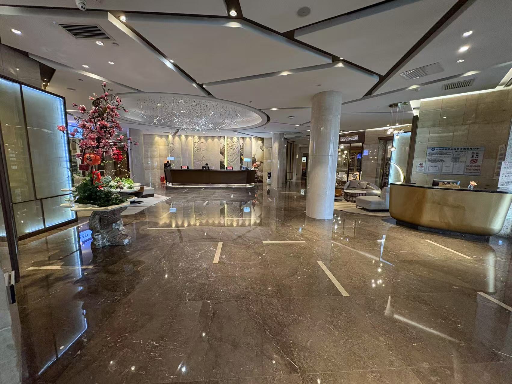 吉林亚泰饭店有限公司大堂