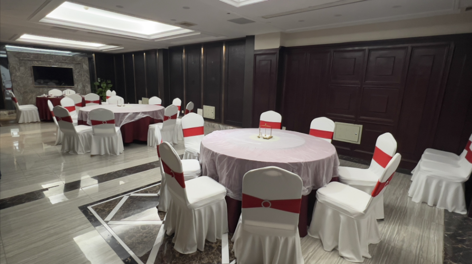 江苏凤凰台饭店梅花厅餐厅图