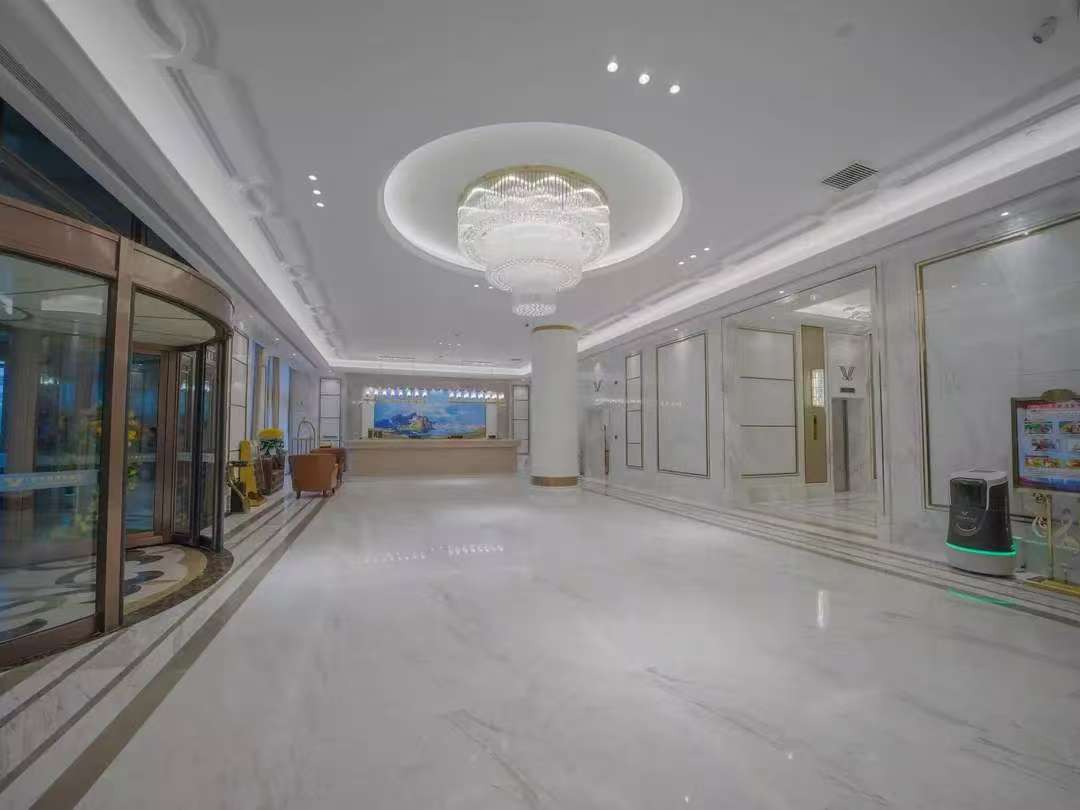 维也纳国际酒店（长春红旗街万达店）大堂