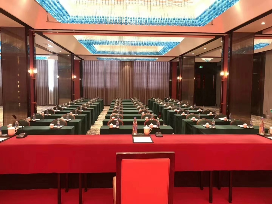 康莱博国际酒店赣县店会议厅