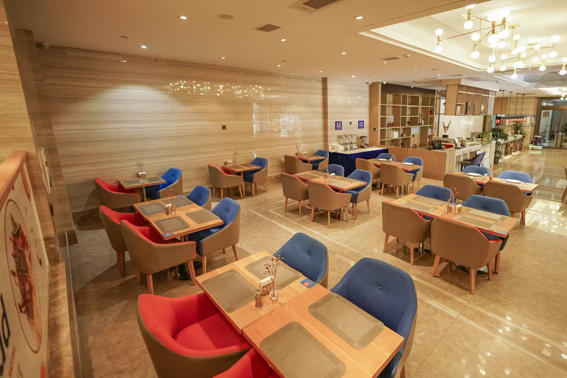 凯里亚德酒店（佛山南庄陶博大道店）周边环境