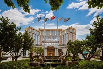 青岛宝龙福朋喜来登酒店会议场地封面图