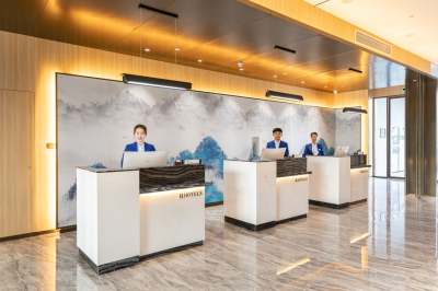 雅斯特国际酒店（深圳宝安国际机场店）大堂