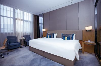 缦廷酒店（赣州市中心万象城店）家庭大床房客房图
