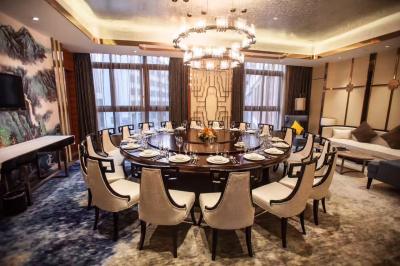缦廷酒店（赣州市中心万象城店）博悦包厢餐厅图