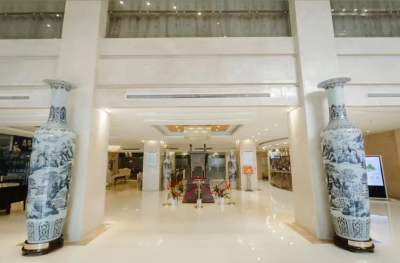 山水国际大酒店大堂