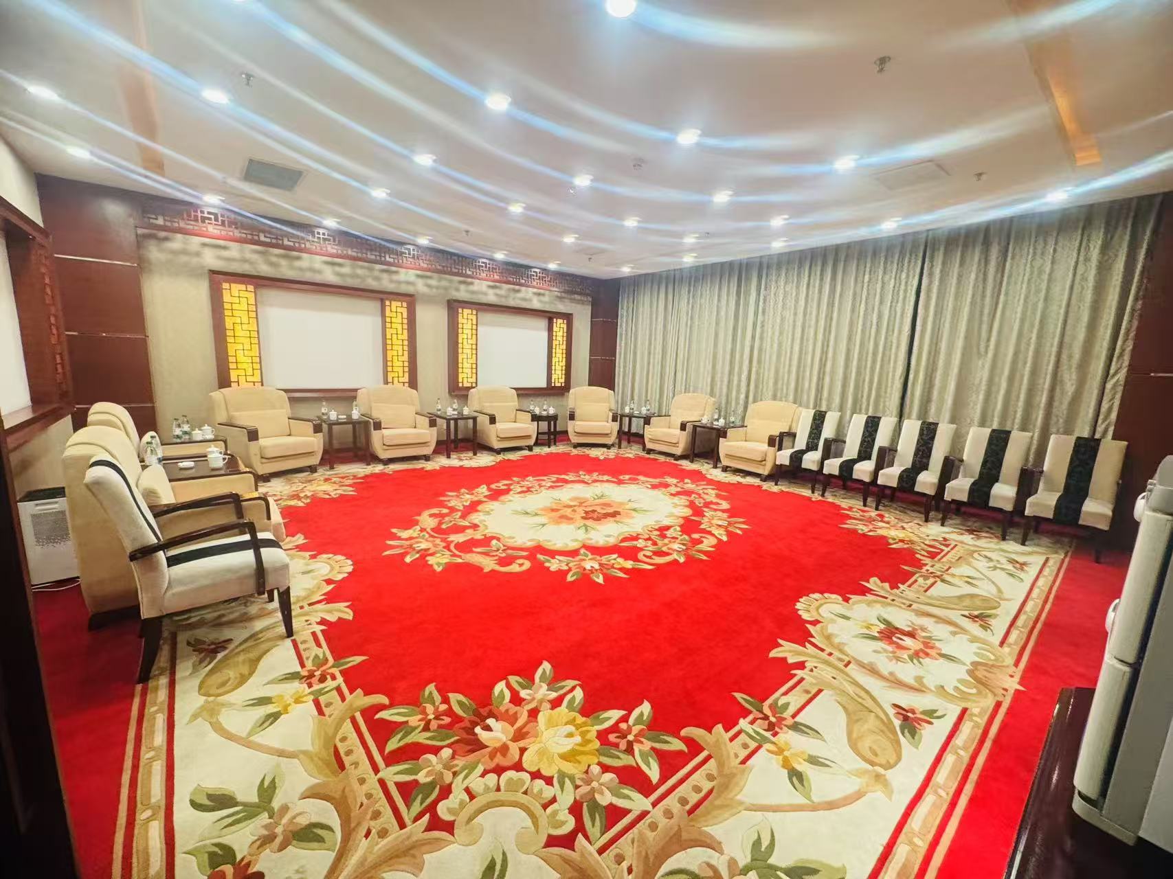 郑州郑飞国际酒店贵宾室会场图