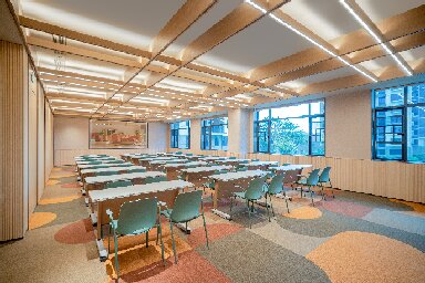 桔子张家界天门山索道站酒店会议厅