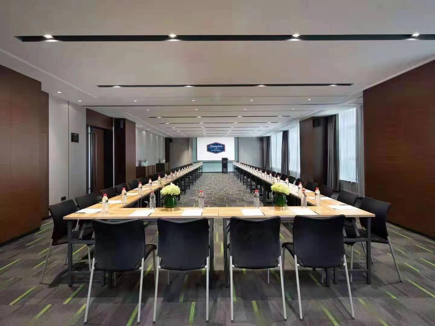 杭州萧山人民广场希尔顿欢朋酒店二楼欢朋厅全厅会场图