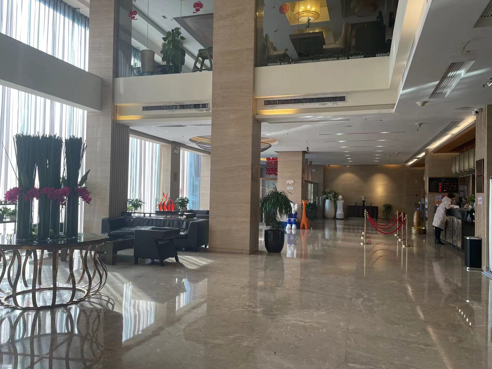 格林锦怡大酒店西（南昌八一广场火车站店）大堂
