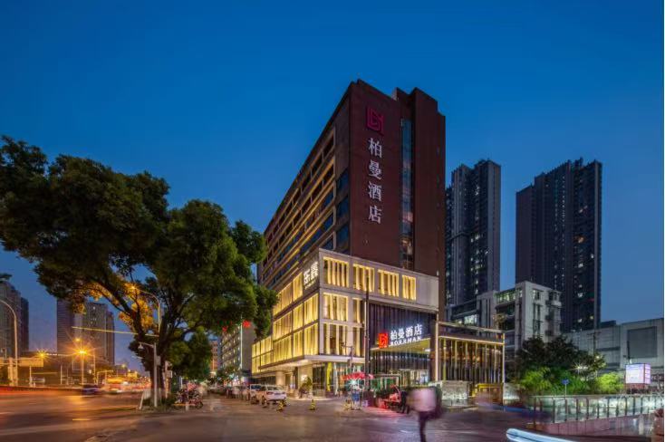 柏曼酒店（武汉王家湾地铁站国际博览中心店）会议场地封面图