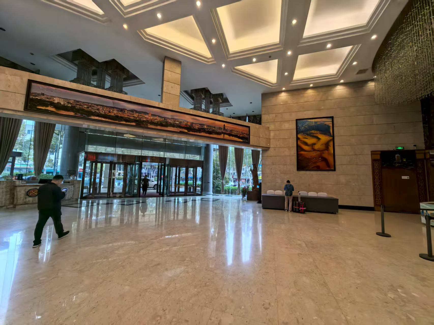 济南中豪大酒店（泉城广场大明湖店）大堂