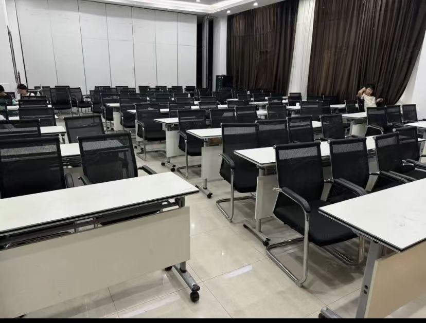 武汉生态国际大酒店（武汉工程科技学院纸坊大街地铁站店）报告厅1号会场图