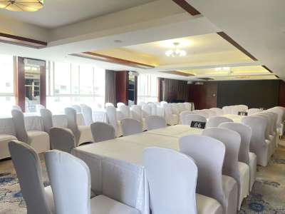 昆明鼎易大酒店2号会议室会场图