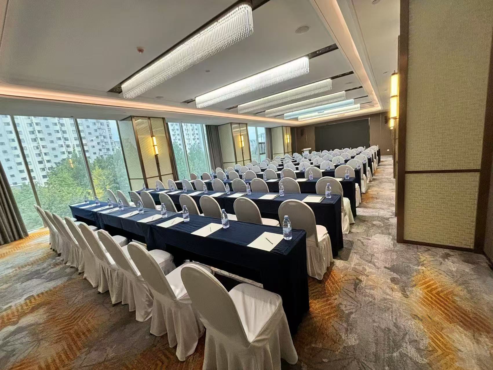 北京朗丽兹西山花园酒店华夏A厅会场图