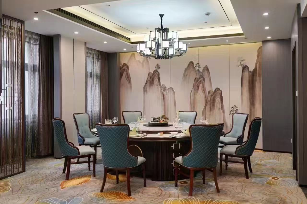 东北大厦（沈阳北站青年大街店）贵宾六包房餐厅图