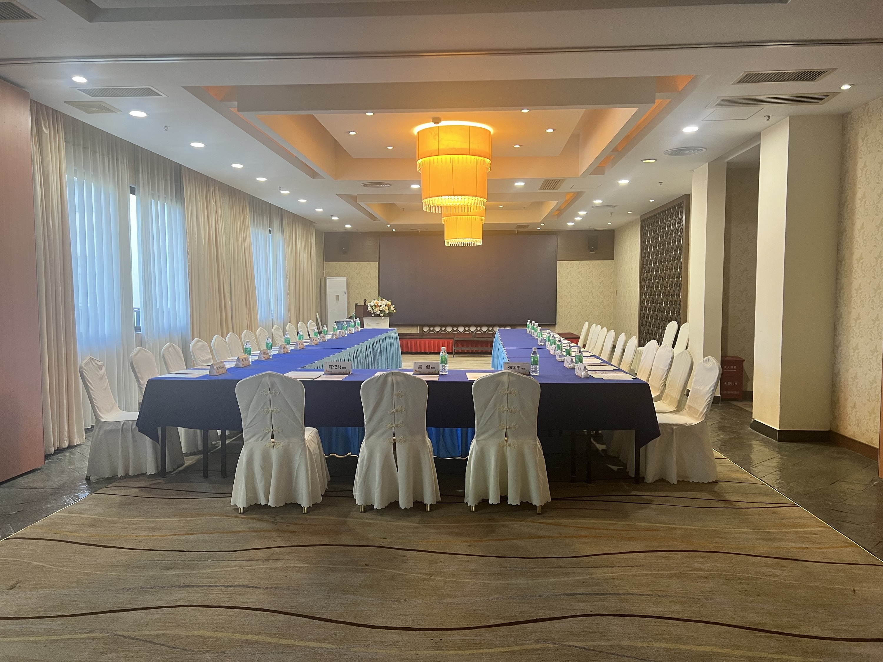 广州碧桂园金叶子温泉度假酒店多功能厅会场图