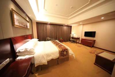维也纳国际酒店(上海虹桥机场会展中心华徐公路店)大床客房图