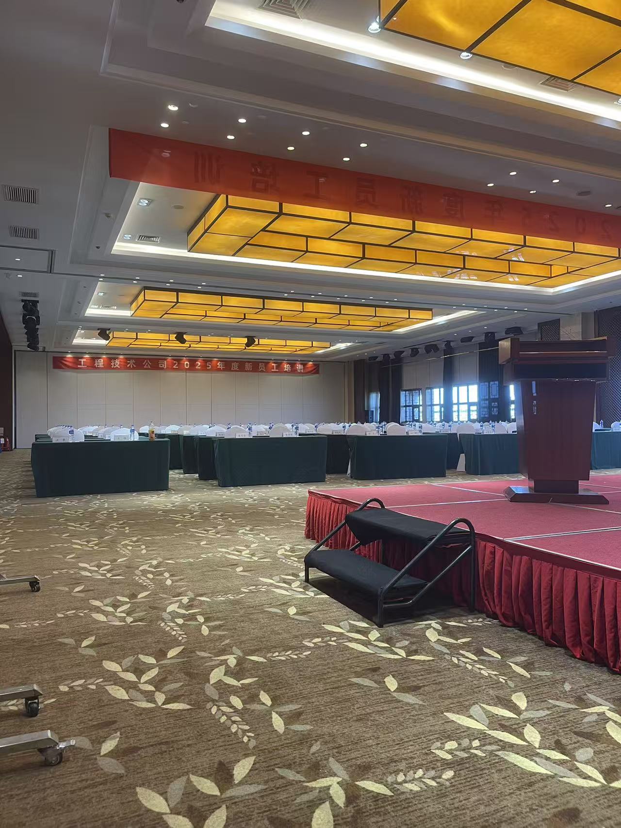 鲤鱼门大酒店鲤鱼门A厅会场图