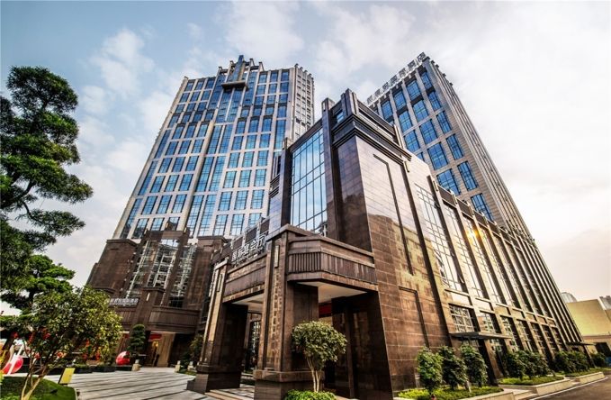 新君悦国际酒店(广州南站锦龙地铁站店)外观