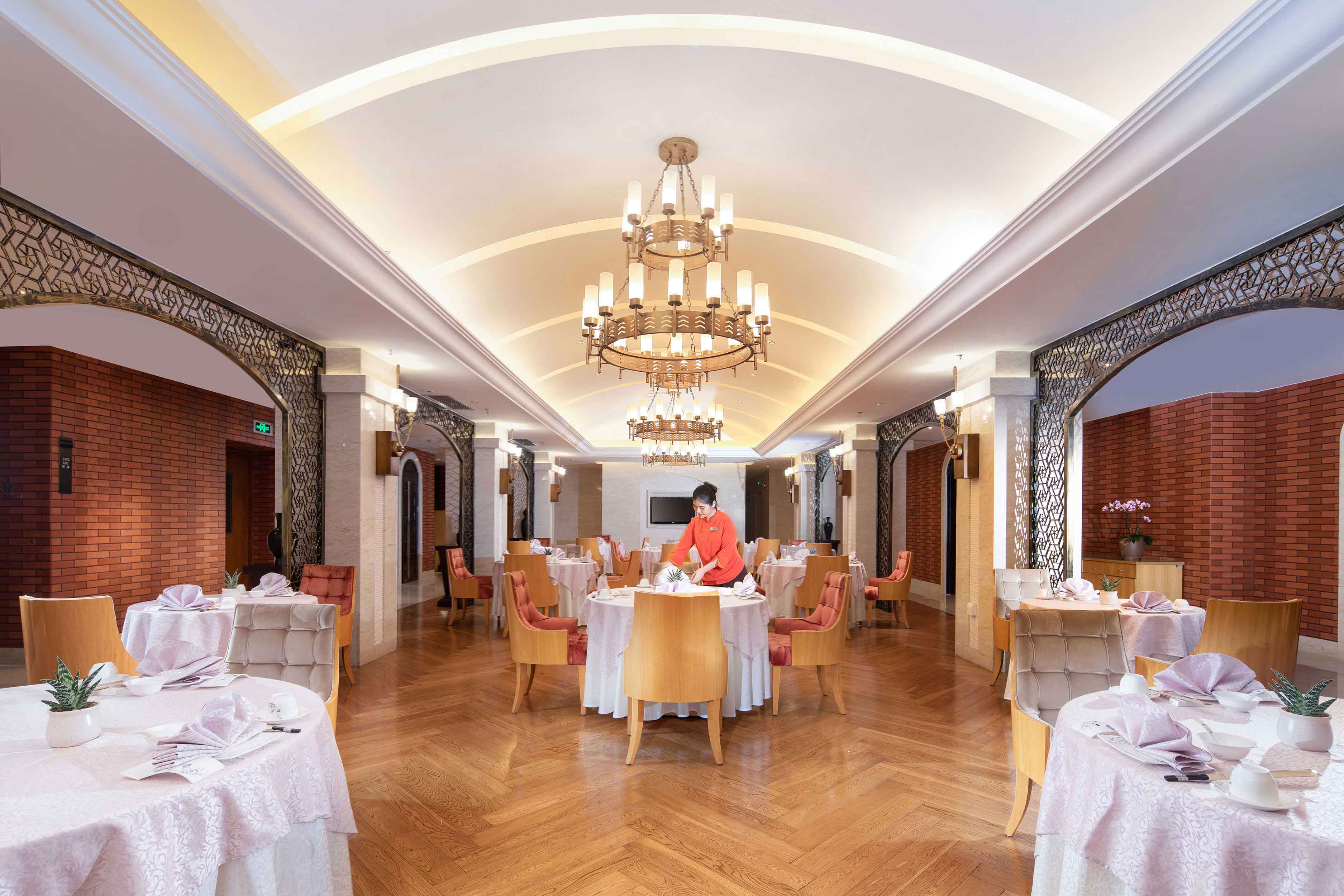 海口星海湾铂尔曼酒店餐厅