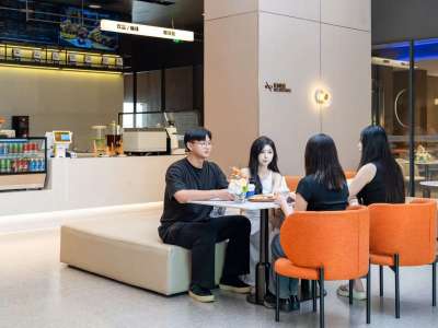 铂顿元世纪广州神舟地铁站岭南学院店大堂