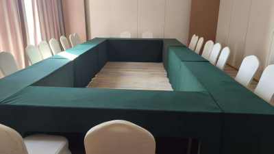 鄂州滨江华美达广场酒店月山湖厅会场图
