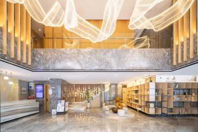 长沙高铁南站国际会展中心亚朵酒店大堂