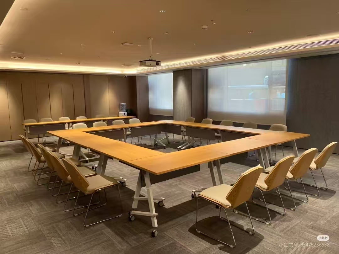 全季酒店（武汉白沙洲龙湖天街店）中会议室会场图