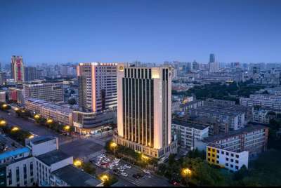 太原柳巷府西街亚朵X酒店会议场地封面图