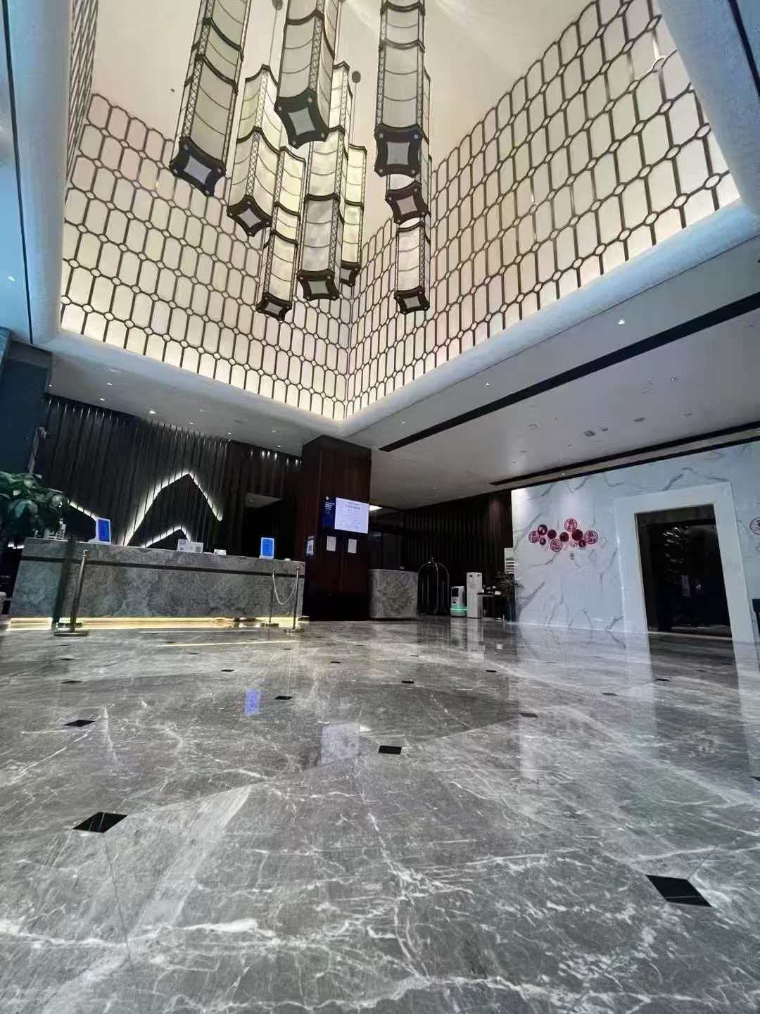 美郡和平酒店大堂