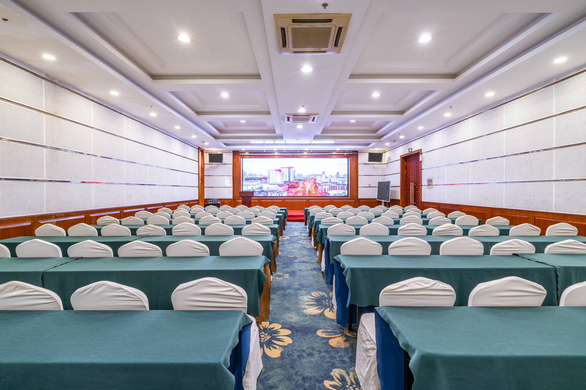 合肥银瑞林国际大酒店瑞欣厅会场图