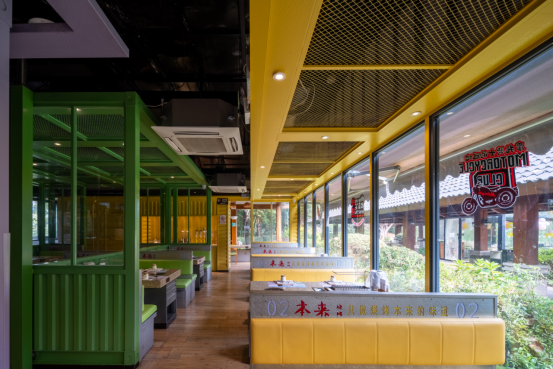 南京青龙山庄酒店湖畔烧烤餐厅图