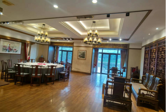 南京青龙山庄酒店餐厅