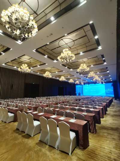 海口鸿洲埃德瑞皇家园林酒店会议厅