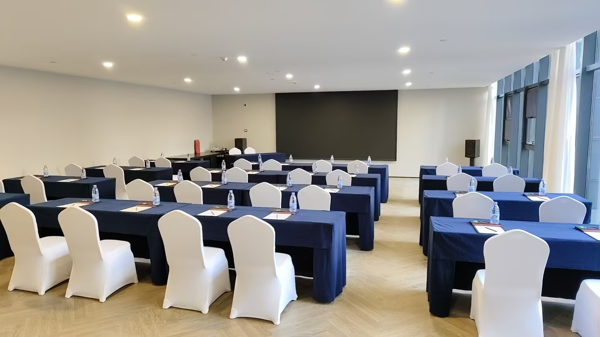 南昌锦江丽笙丽亭酒店（新建区昌北机场店）二楼会议厅会场图